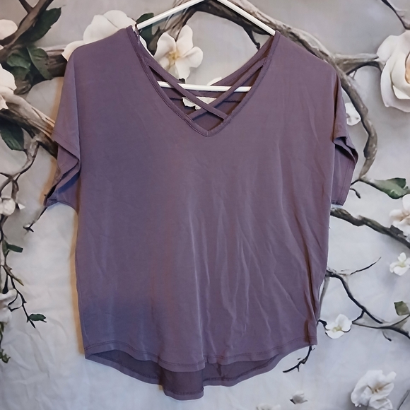 Women's Purple V-Neck Top - Picture 1 of 3